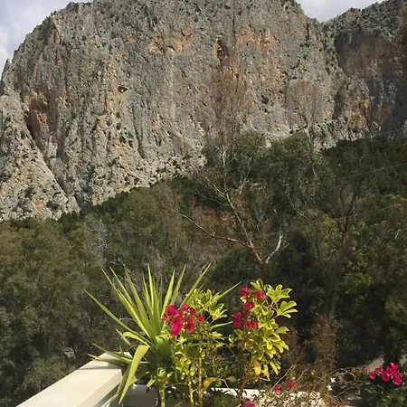 El Nido Del Chorro *
